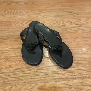 AEROSOLES Black Minimalist Sandals